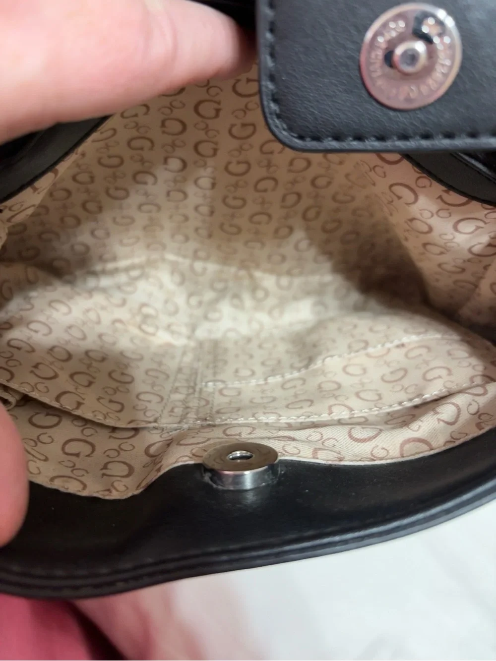 Guess chic black